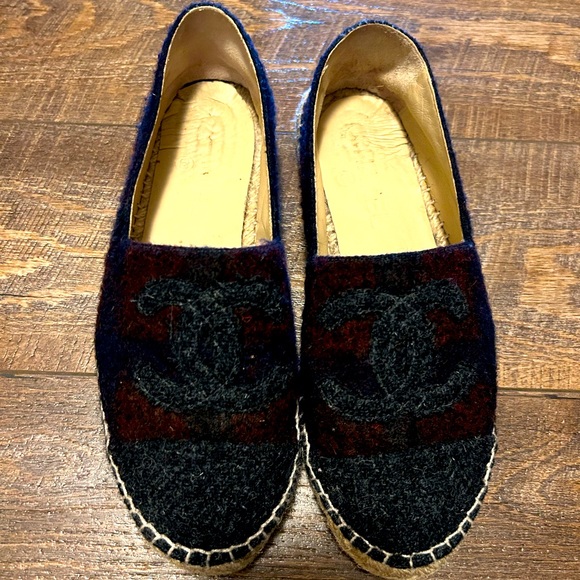 Chanel Espadrilles - Picture 1 of 3